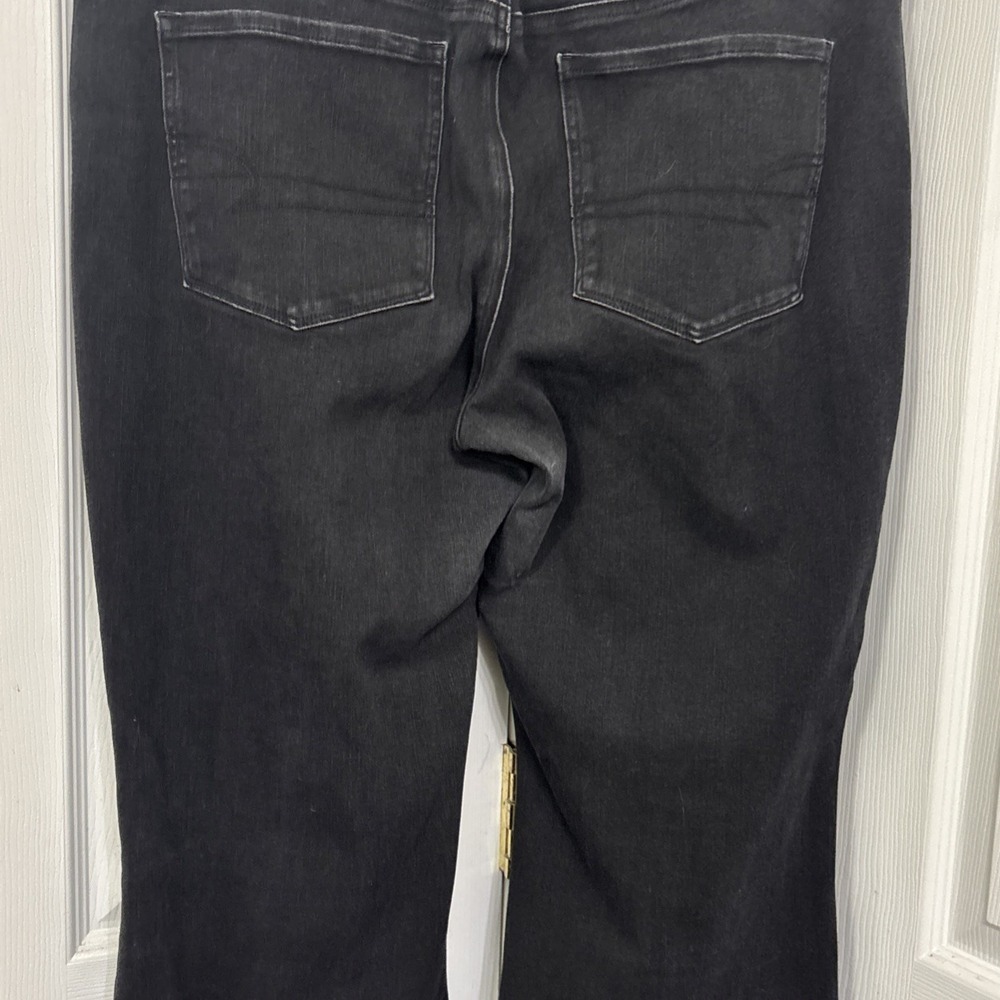 American Eagle Super High Rise Flare Jeans Womens 18 LONG Black Dream Stretch - Picture 7 of 12